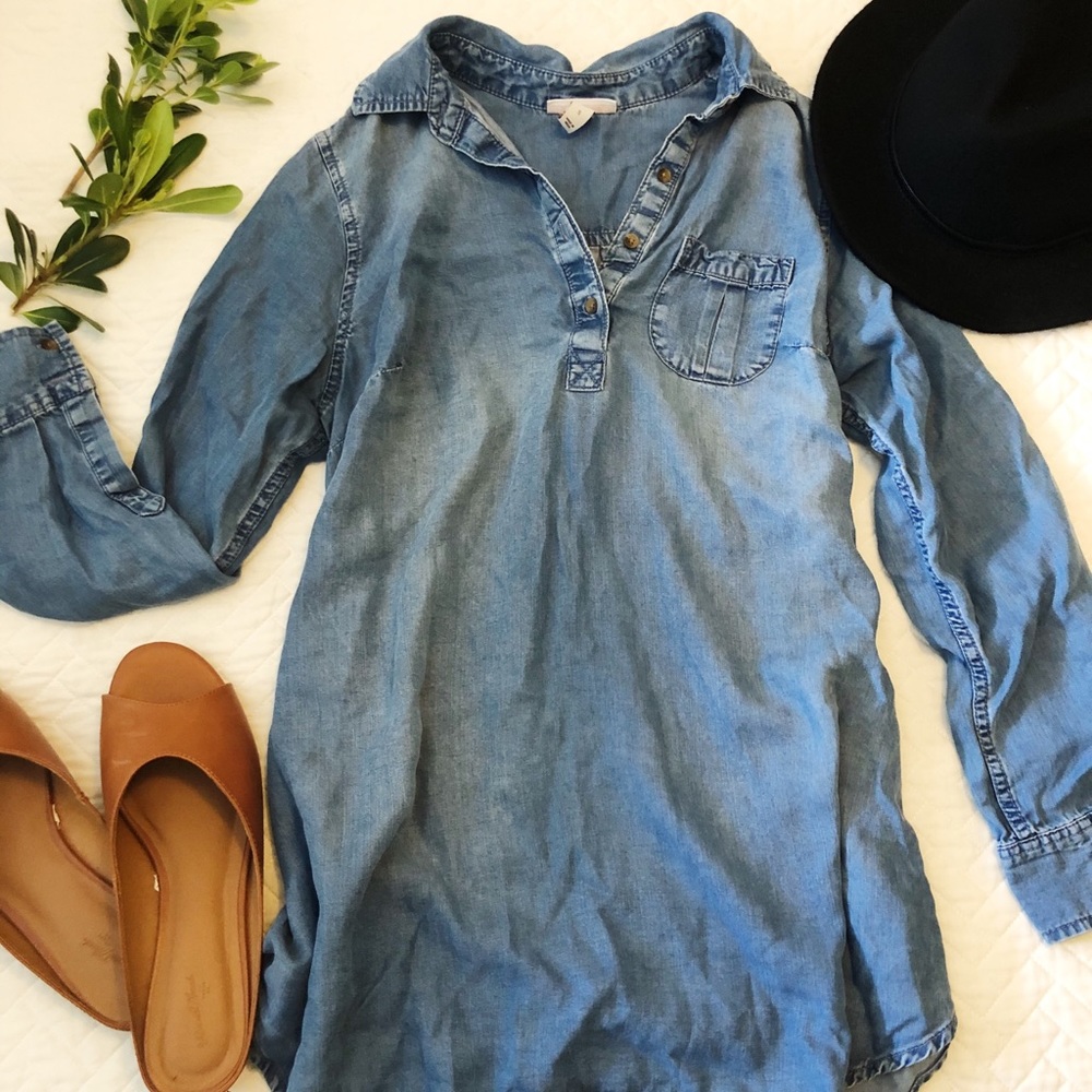 SOLD /cross posted/ Flowy tunic style jean shirt✨